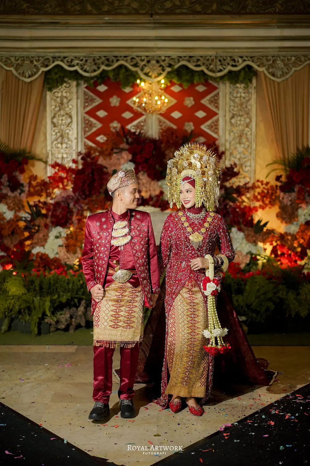 Pengantin Minang di pelaminan